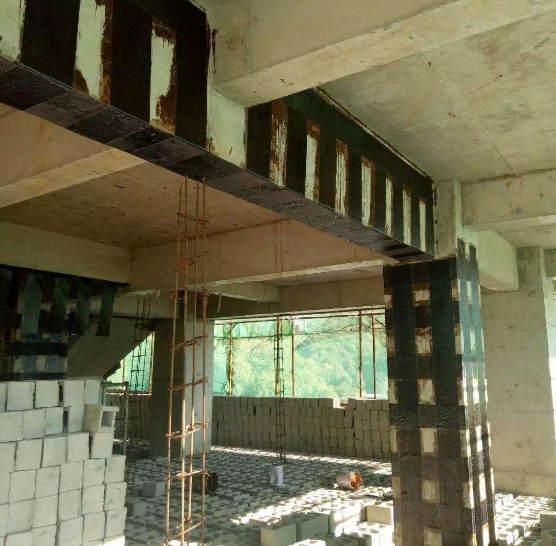 建邦加固公司老旧楼房的承重墙需要进行加固常用方法有哪些？